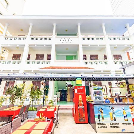 Oyo 381 Tuyet Mai Hotel Nha Trang Exterior photo