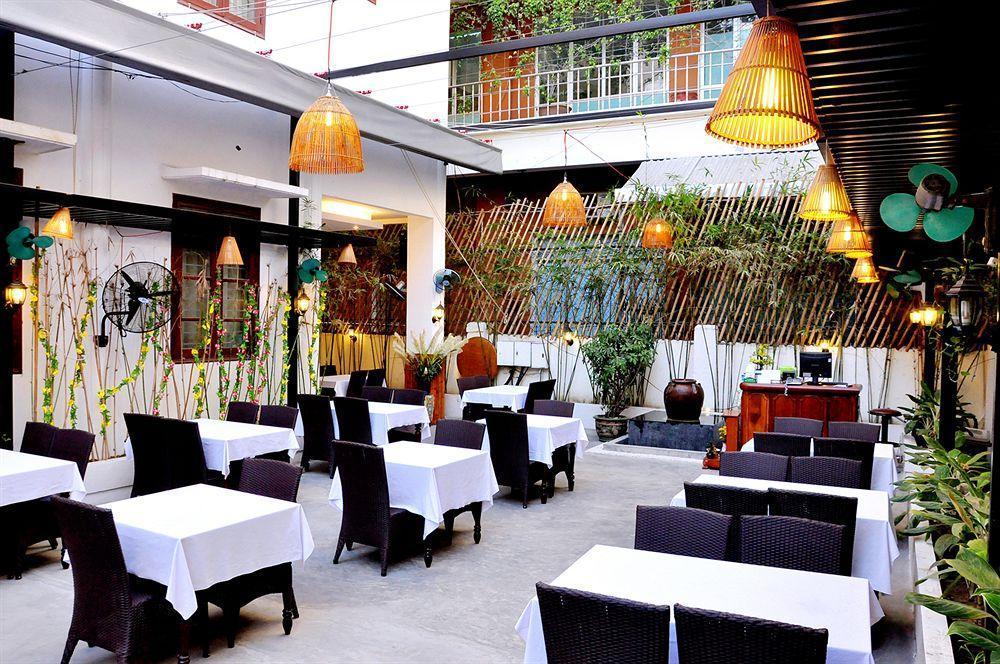 Oyo 381 Tuyet Mai Hotel Nha Trang Exterior photo