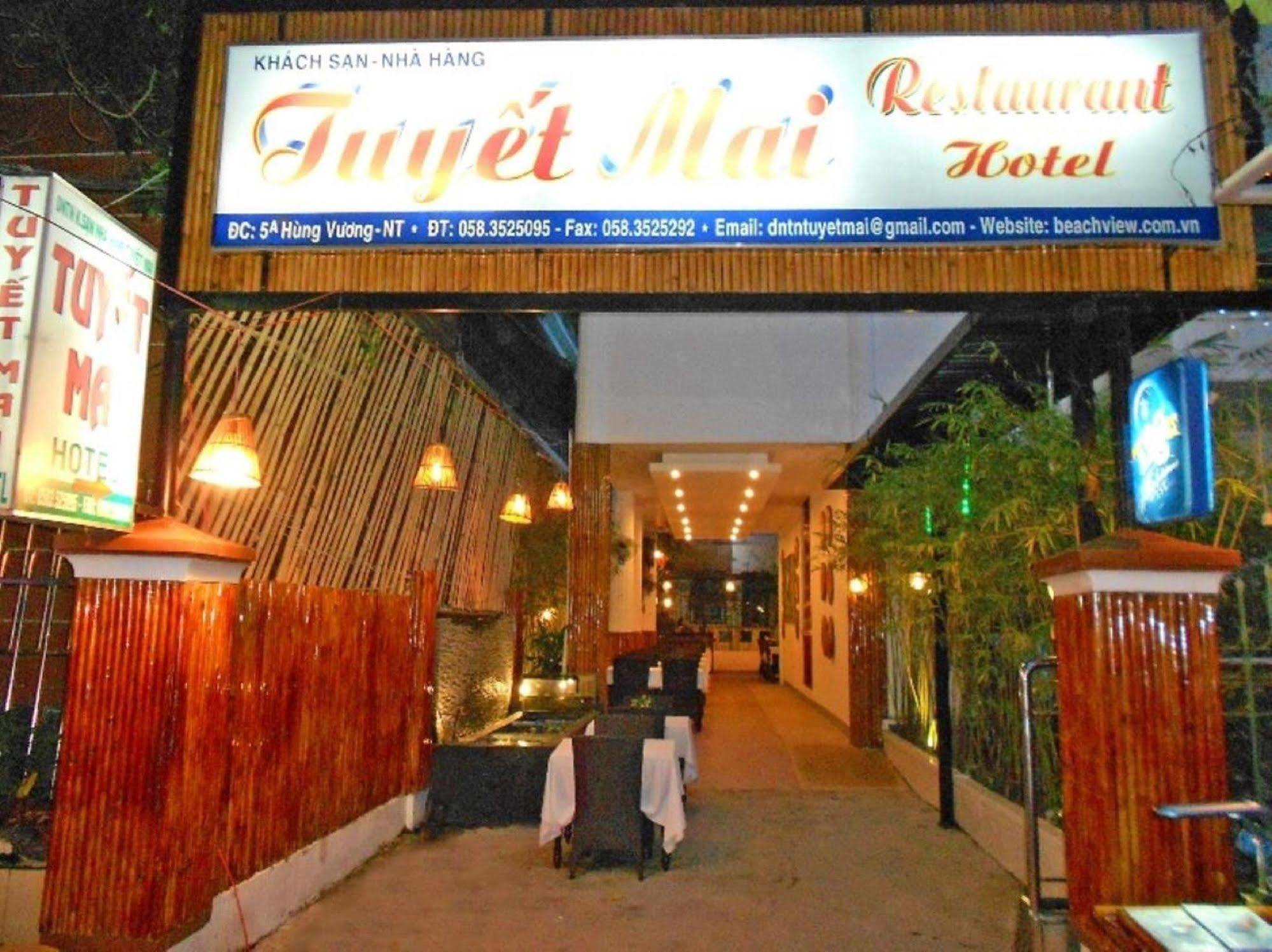 Oyo 381 Tuyet Mai Hotel Nha Trang Exterior photo